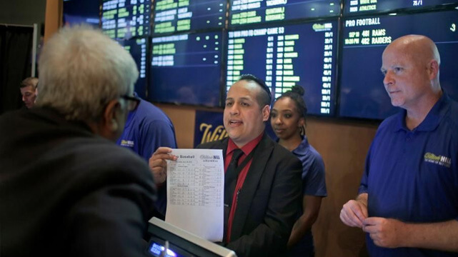 Sportsbook Arguing With Arbitrage Bettor