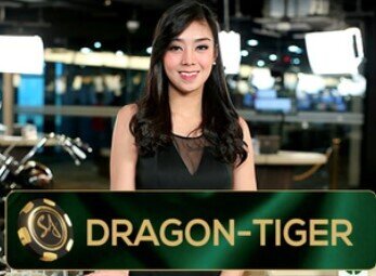 Blood Moon - Dragon Tiger