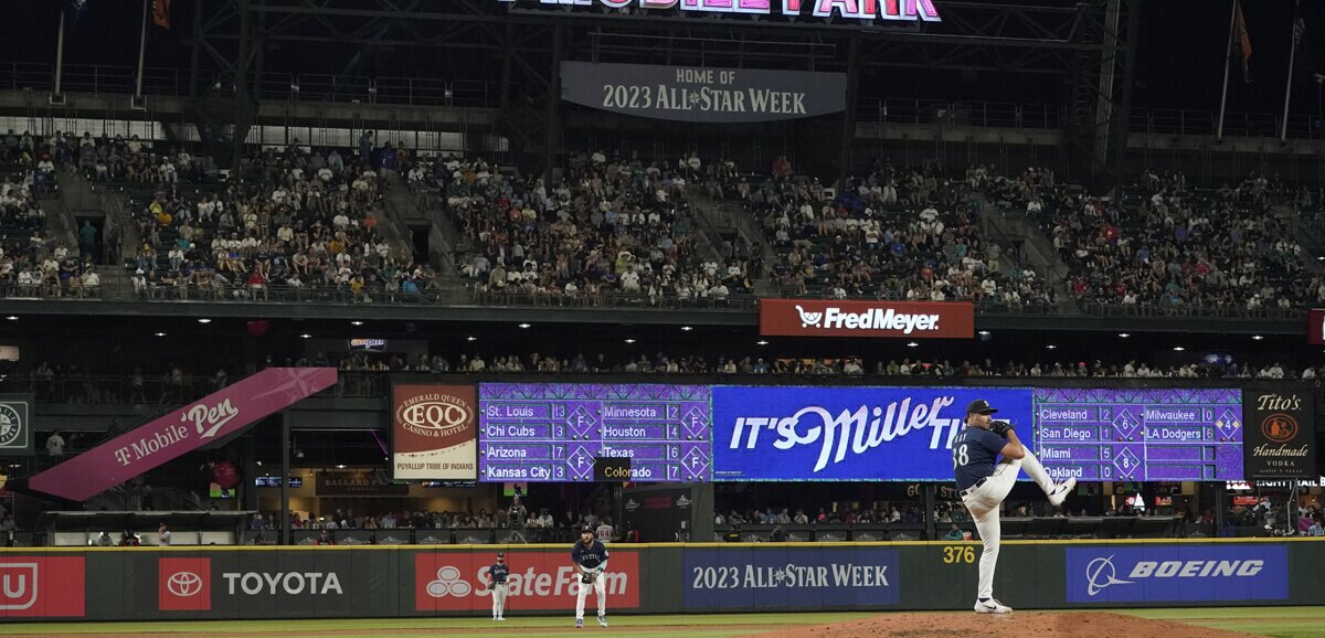 X \ Oakland A's ב-X: Sean Murphy's first @MLB game: -Caught a
