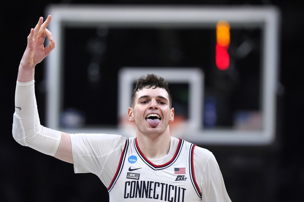 Donovan Clingan Favored To Win NCAA Tournament Most Outstanding Player