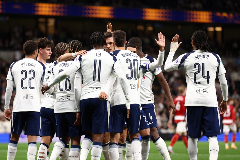 Tottenham Hotspur celebrate a goal.
