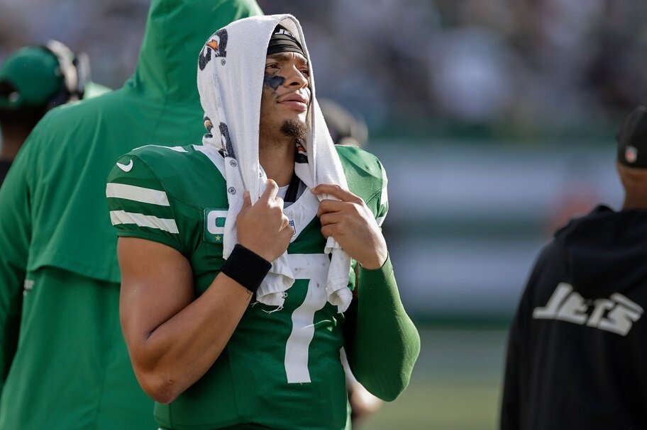 Will Justin Fields Play for the New York Jets Again After Benching and Scolding?