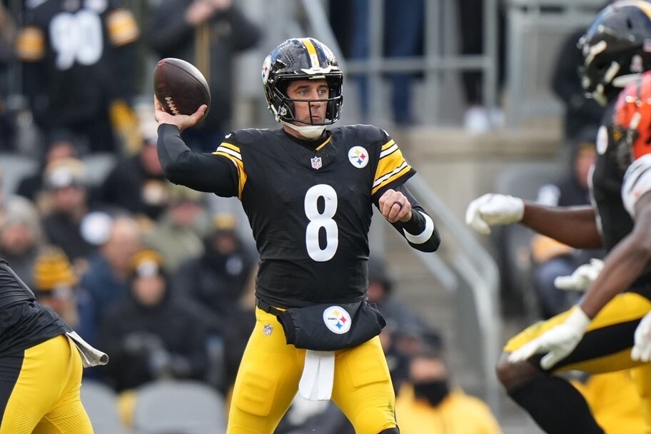 Does an Injured Aaron Rodgers Help or Hurt the Steelers’ Odds?