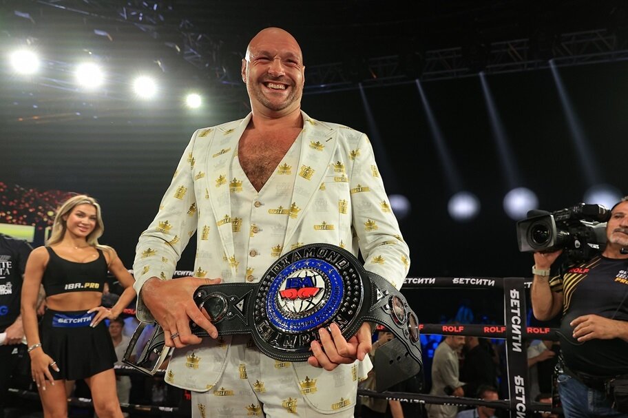 Tyson Fury Willing to Fight Anthony Joshua, But For the Right Price