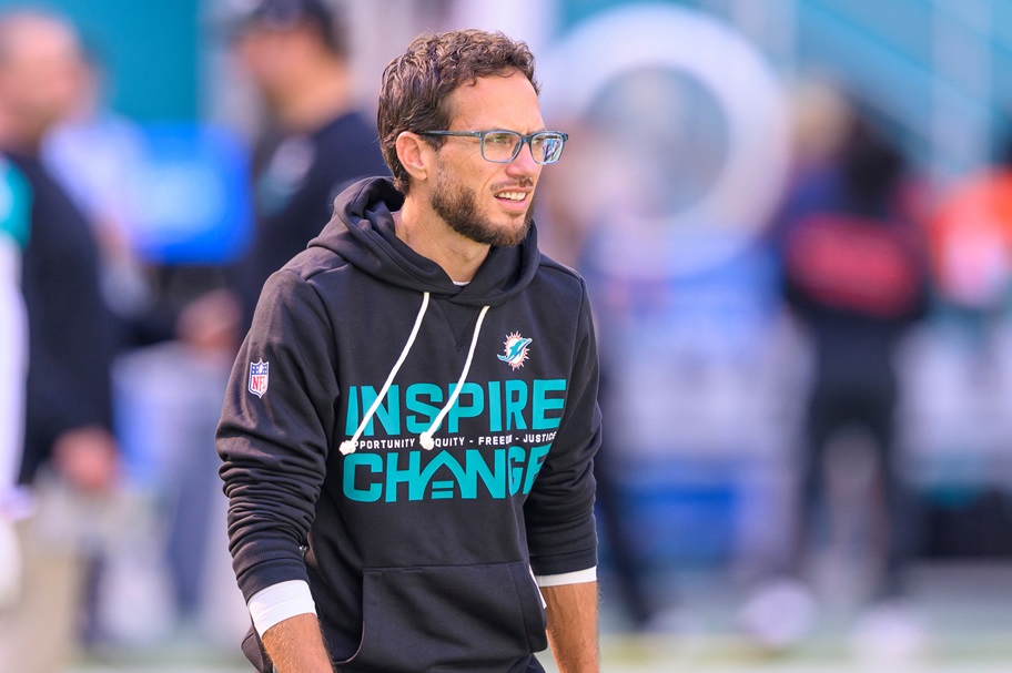 Former Miami Dolphins' head coach Mike McDaniel looks on during an NFL game.