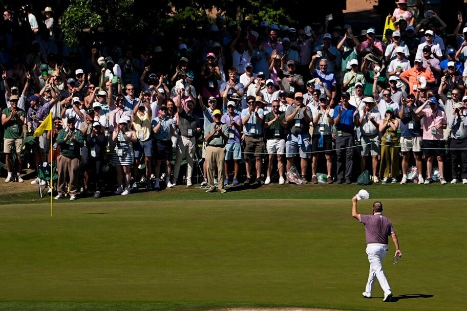 What Are the Odds of a Hole in One for Pros and Amateurs?