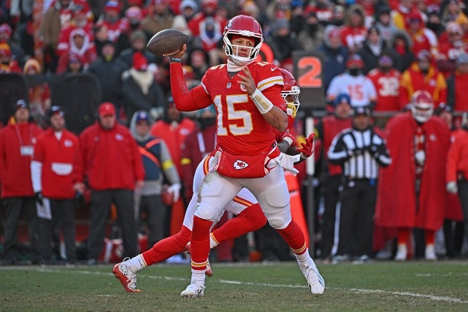 How Much Do NFL Personnel Make Compared to Patrick Mahomes?