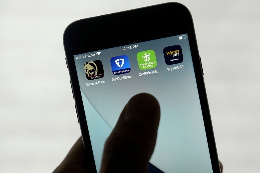 online gambling apps on a phone
