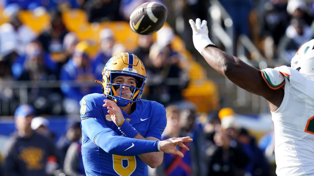 Best College Football Player Props Today: NCAAF Player Prop Bets for September 17